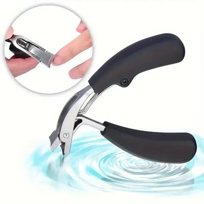 „Cążki do paznokci zaprojektowane przez podologa – bezpiecznie i łatwo radzą sobie z wrastającymi, zgrubiałymi oraz zainfekowanymi grzybicą paznokciami.”